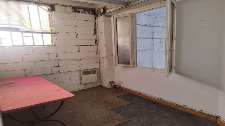 Ma-Cabane - Vente Local commercial Bourg-Argental, 106 m²