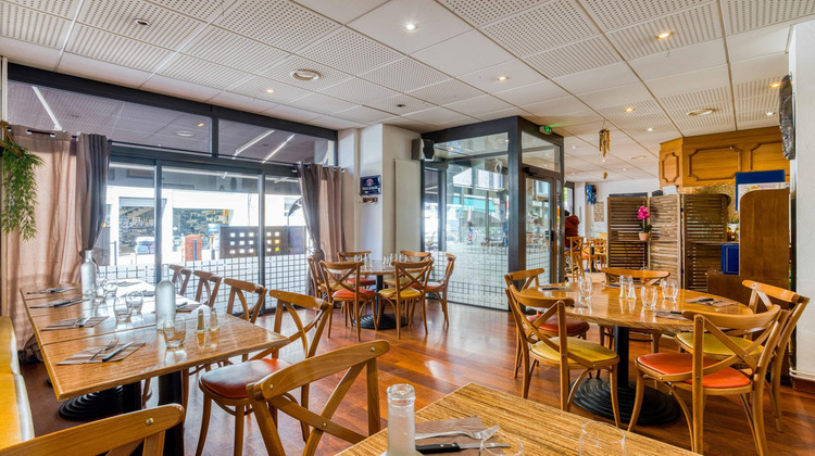 Ma-Cabane - Vente Local commercial Bourg-en-Bresse, 247 m²