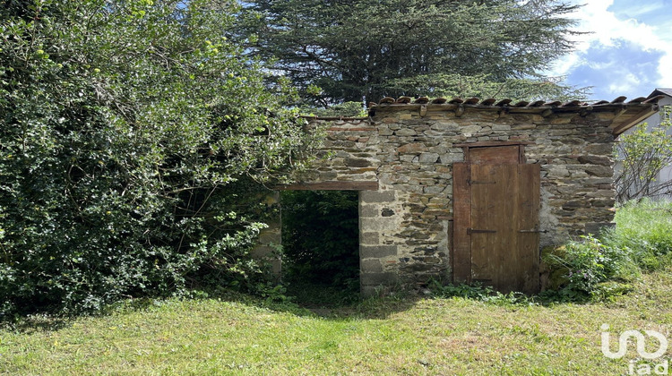 Ma-Cabane - Vente Local commercial Bourg-Lastic, 361 m²