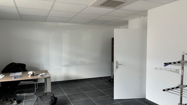 Ma-Cabane - Vente Local commercial Bourg-lès-Valence, 142 m²