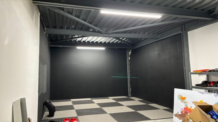 Ma-Cabane - Vente Local commercial Bourg-lès-Valence, 142 m²