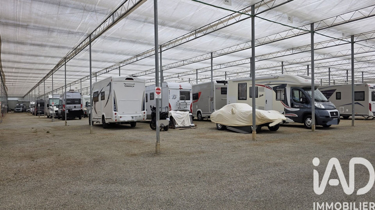 Ma-Cabane - Vente Local commercial Bourgbarré, 8500 m²