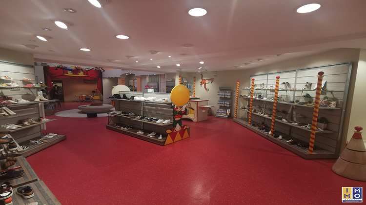 Ma-Cabane - Vente Local commercial Bourges, 390 m²