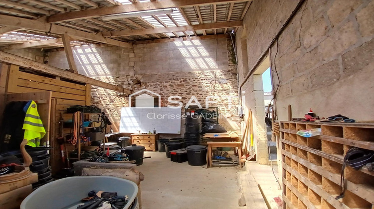 Ma-Cabane - Vente Local commercial Brains-sur-les-Marches, 8768 m²