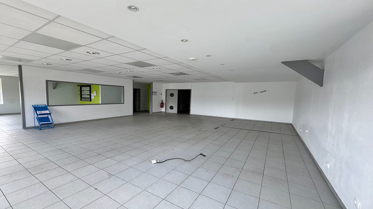 Ma-Cabane - Vente Local commercial BRICQUEBEC, 266 m²