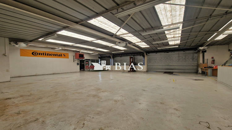 Ma-Cabane - Vente Local commercial Brionne, 403 m²
