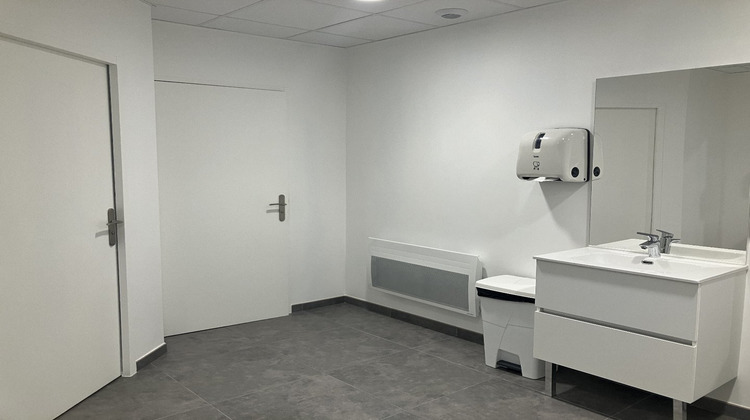 Ma-Cabane - Vente Local commercial BRON, 367 m²