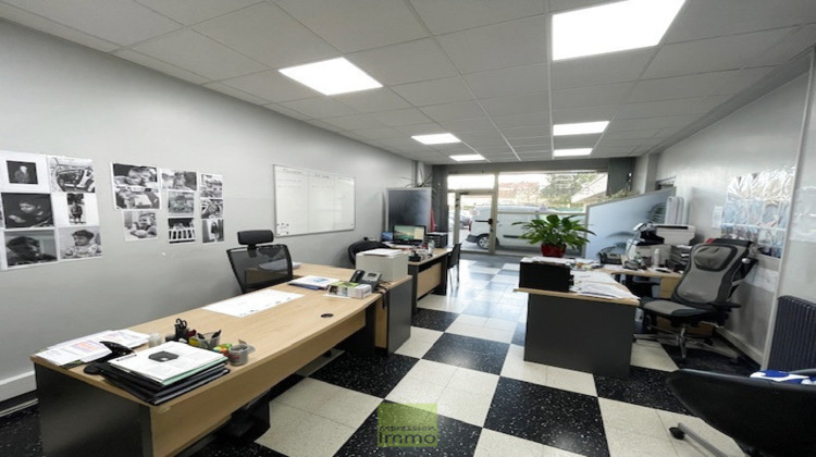 Ma-Cabane - Vente Local commercial Bron, 92 m²