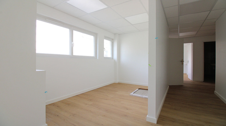 Ma-Cabane - Vente Local commercial BRUZ, 109 m²