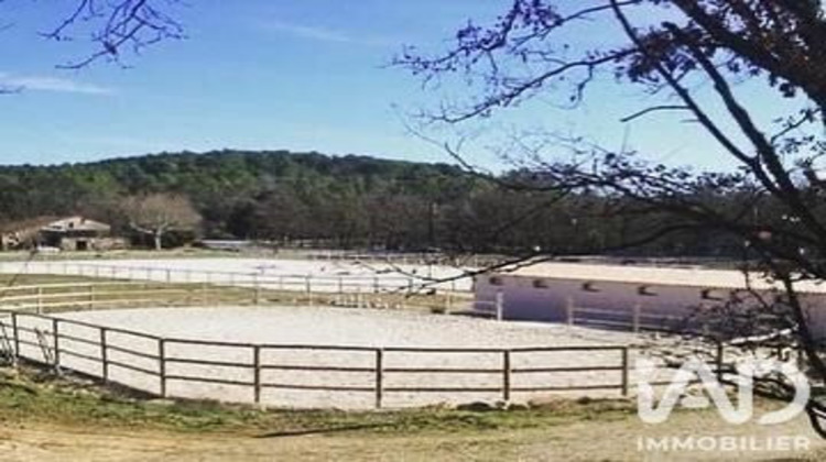 Ma-Cabane - Vente Local commercial Callas, 500 m²