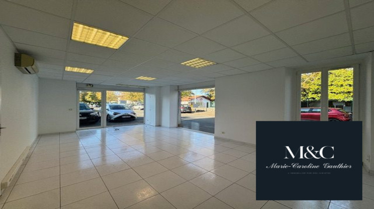 Ma-Cabane - Vente Local commercial Cambo-les-Bains, 58 m²