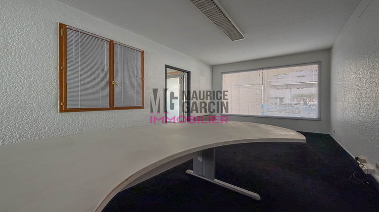 Ma-Cabane - Vente Local commercial Carpentras, 66 m²