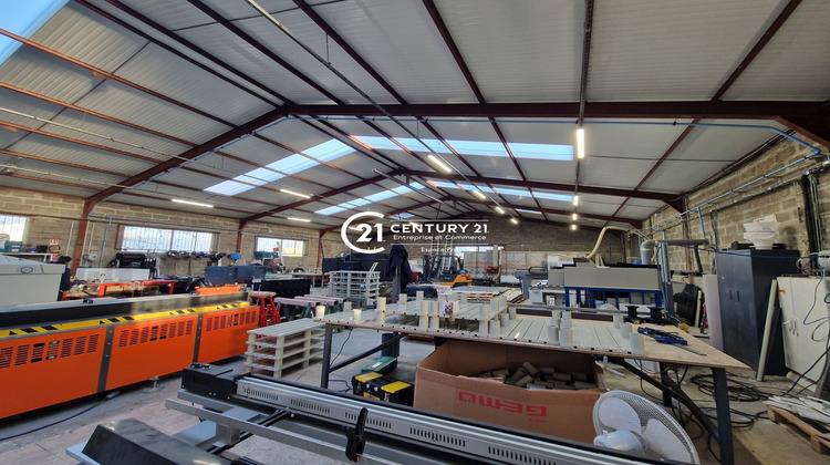 Ma-Cabane - Vente Local commercial Carpiquet, 570 m²