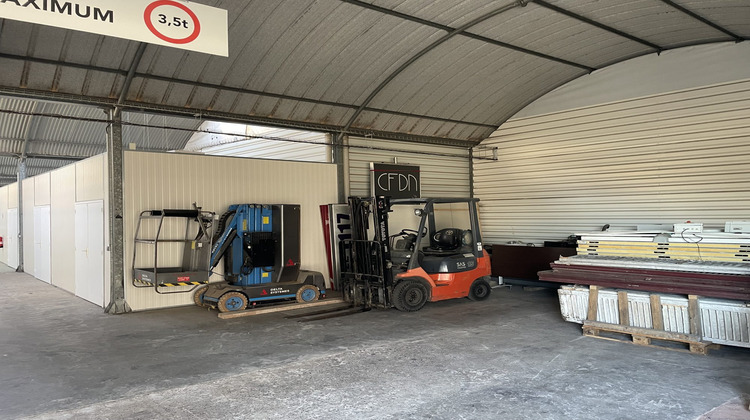 Ma-Cabane - Vente Local commercial Carpiquet, 2000 m²