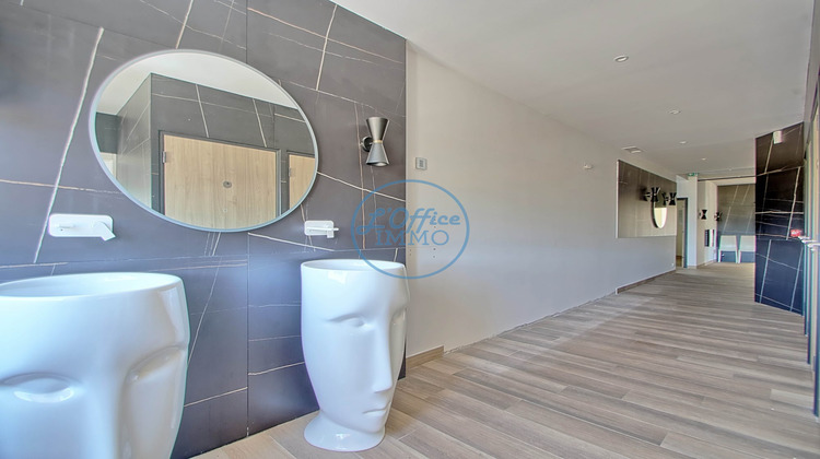Ma-Cabane - Vente Local commercial Carqueiranne, 136 m²