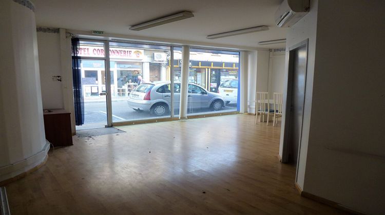 Ma-Cabane - Vente Local commercial CASTELSARRASIN, 129 m²