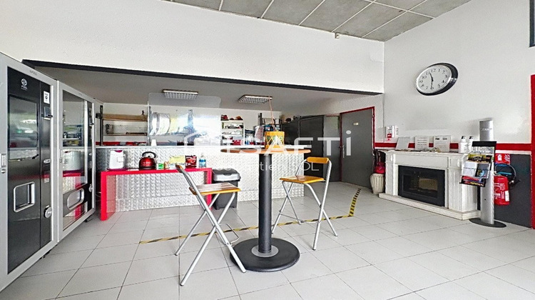 Ma-Cabane - Vente Local commercial Caussade, 1485 m²
