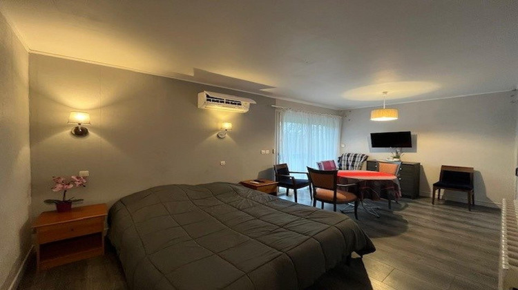 Ma-Cabane - Vente Local commercial Cazaubon, 359 m²