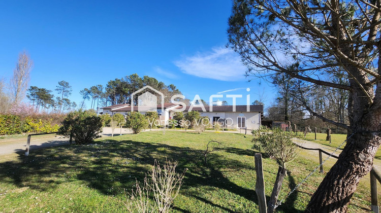 Ma-Cabane - Vente Local commercial Cazaubon, 500 m²