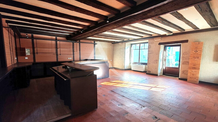 Ma-Cabane - Vente Local commercial CELLETTES, 240 m²