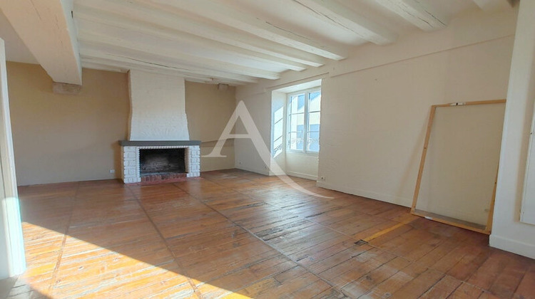 Ma-Cabane - Vente Local commercial CELLETTES, 240 m²