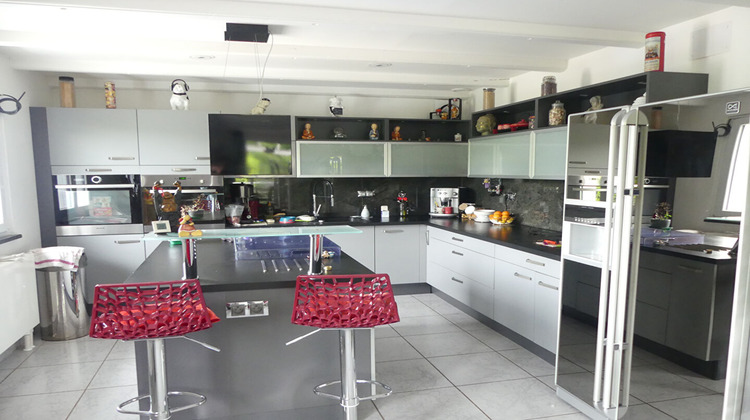 Ma-Cabane - Vente Local commercial CERNAY, 575 m²