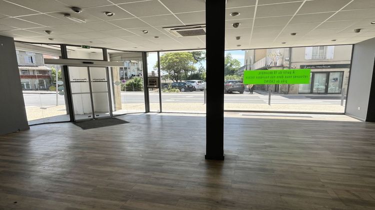 Ma-Cabane - Vente Local commercial CHABEUIL, 223 m²