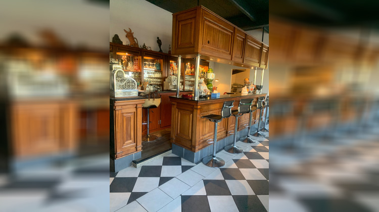 Ma-Cabane - Vente Local commercial CHALAIS, 452 m²