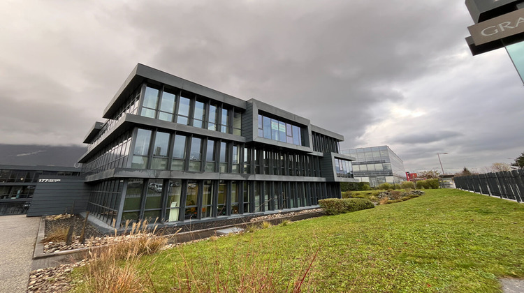 Ma-Cabane - Vente Local commercial CHALLES-LES-EAUX, 100 m²