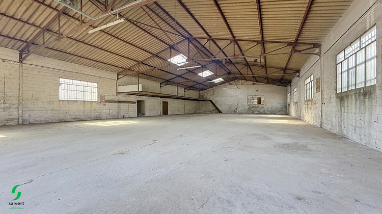 Ma-Cabane - Vente Local commercial CHAMBON-SUR-VOUEIZE, 400 m²