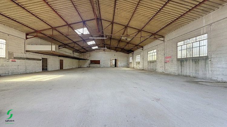 Ma-Cabane - Vente Local commercial CHAMBON-SUR-VOUEIZE, 400 m²