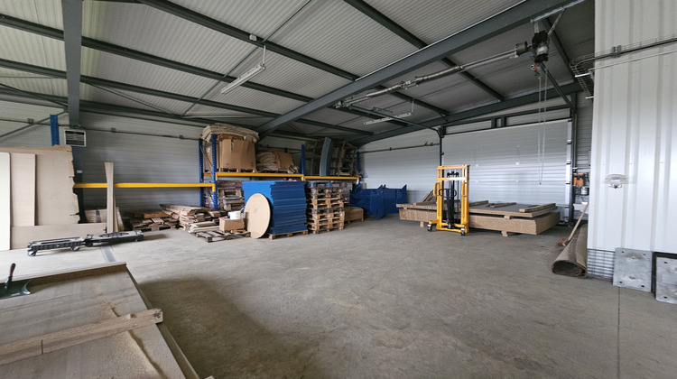 Ma-Cabane - Vente Local commercial Chambretaud, 839 m²