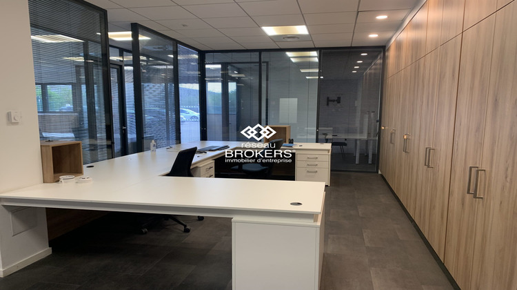 Ma-Cabane - Vente Local commercial Champ-sur-Drac, 2700 m²