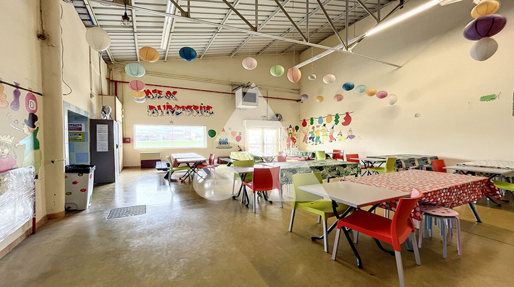 Ma-Cabane - Vente Local commercial CHAMPFORGEUIL, 340 m²