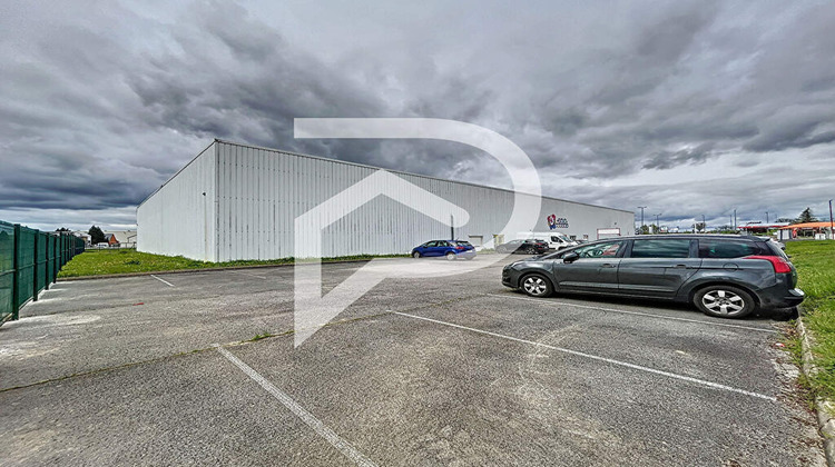 Ma-Cabane - Vente Local commercial CHAMPFORGEUIL, 490 m²