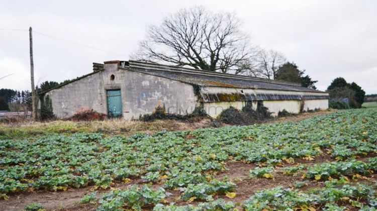 Ma-Cabane - Vente Local commercial Champgenéteux, 375 m²