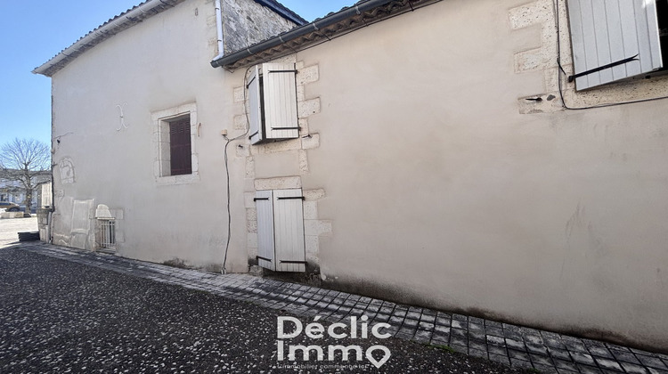 Ma-Cabane - Vente Local commercial CHAMPNIERS, 149 m²