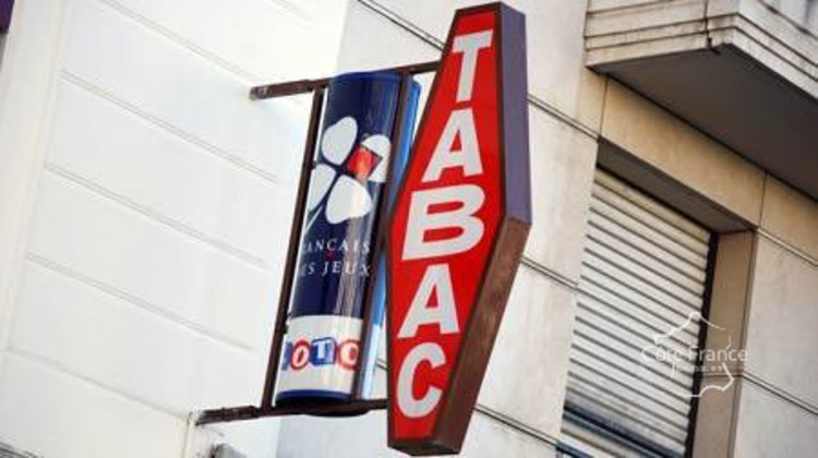 Ma-Cabane - Vente Local commercial CHARLEVILLE MEZIERES, 70 m²