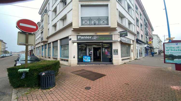 Ma-Cabane - Vente Local commercial CHARMES, 164 m²