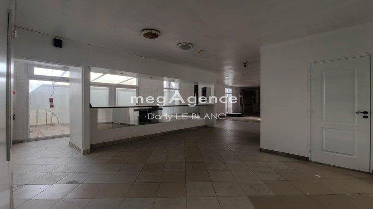 Ma-Cabane - Vente Local commercial CHARTRES, 200 m²