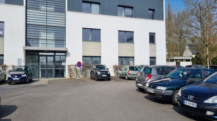 Ma-Cabane - Vente Local commercial CHARTRES DE BRETAGNE, 193 m²