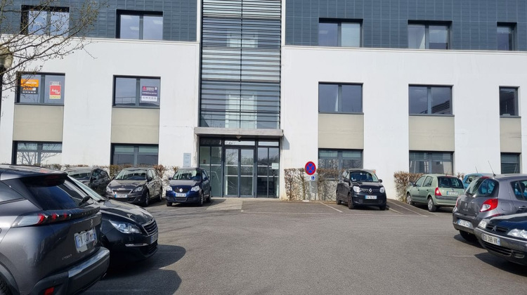 Ma-Cabane - Vente Local commercial CHARTRES DE BRETAGNE, 193 m²