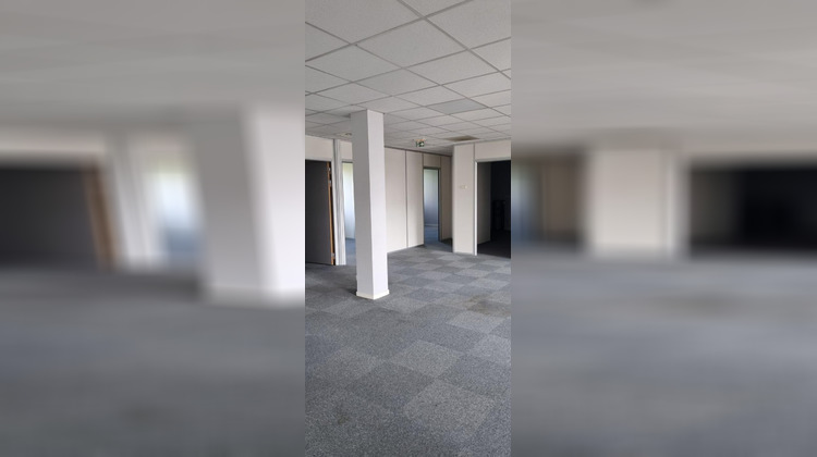 Ma-Cabane - Vente Local commercial CHARTRES DE BRETAGNE, 193 m²