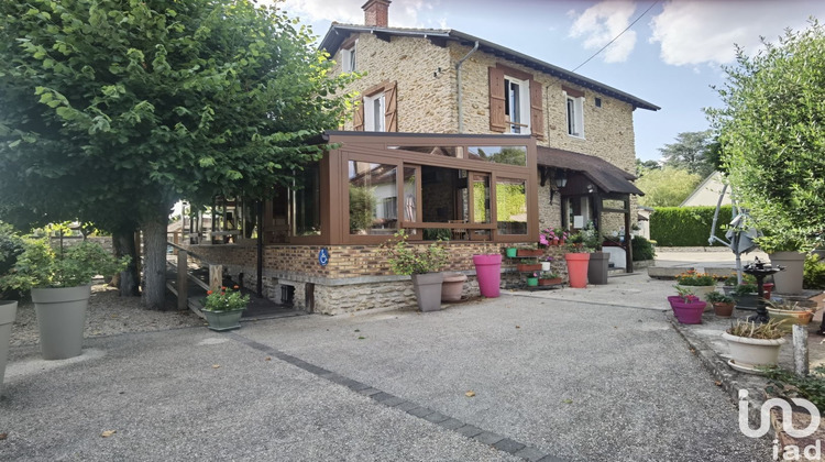 Ma-Cabane - Vente Local commercial Chartrettes, 150 m²