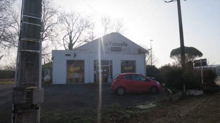 Ma-Cabane - Vente Local commercial Chasseneuil-sur-Bonnieure, 250 m²