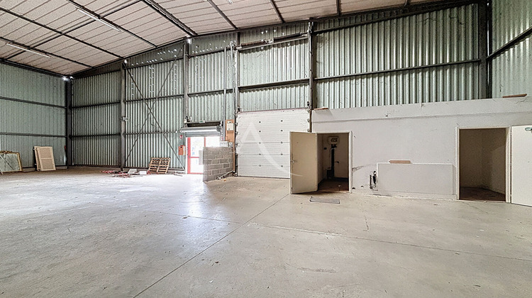 Ma-Cabane - Vente Local commercial CHATEAU-GONTIER, 660 m²