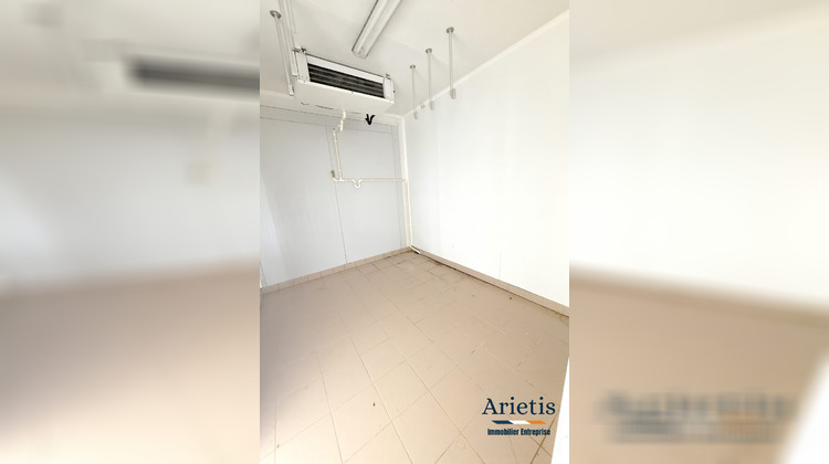 Ma-Cabane - Vente Local commercial Châteaubourg, 385 m²