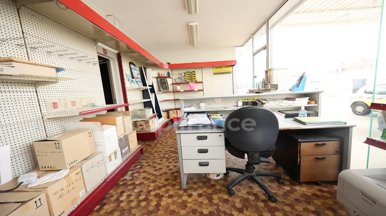 Ma-Cabane - Vente Local commercial CHATELLERAULT, 224 m²