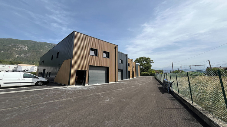 Ma-Cabane - Vente Local commercial CHIGNIN, 115 m²