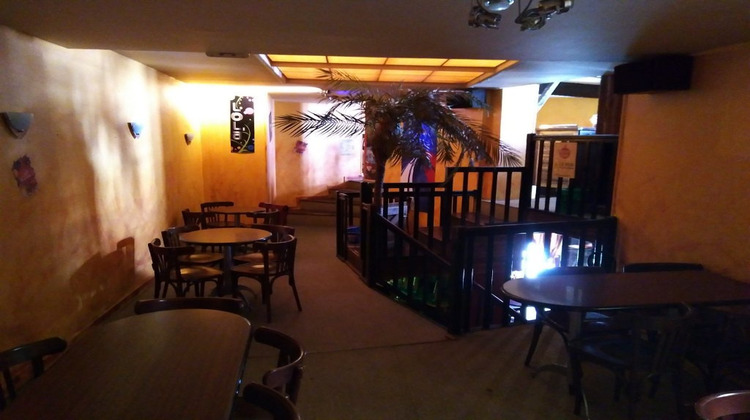 Ma-Cabane - Vente Local commercial Cholet, 200 m²